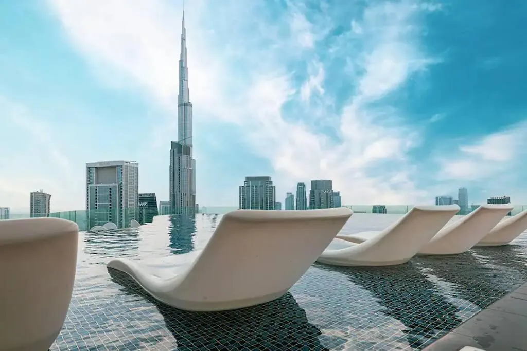 Highest Infinity Pool Burj Khalifa View Apartment Dubai