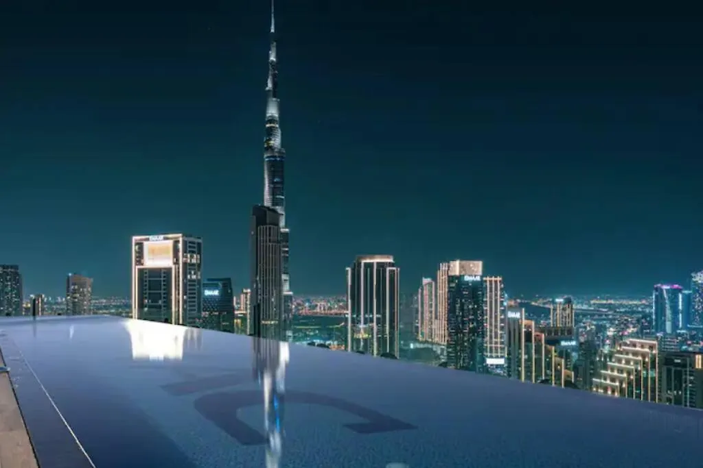 Highest Infinity Pool Burj Khalifa View Apartment Dubai United Arab Emirates