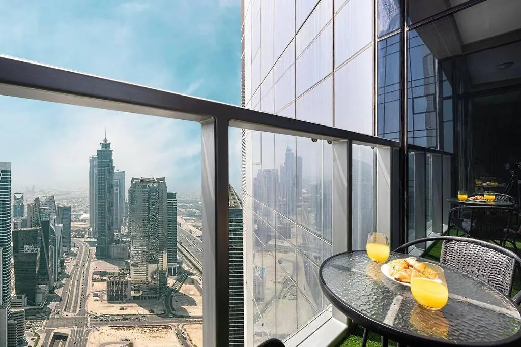 Highest Infinity Pool Burj Khalifa View Apartment Dubai United Arab Emirates